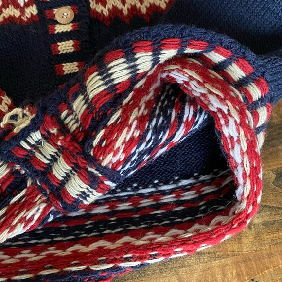 Hand knitted 100% Wool Nordic Pattern Women's Cardigan Sweater Size S/M - Picture 7 of 7